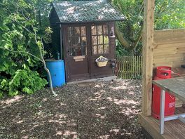 Bathroom, kitchen and shower hut