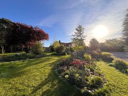 Access to the lovely garden