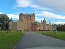 Approach to glamis castle
