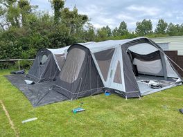 Massive tent and fit on their pitches.