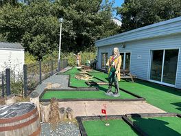 Mini golf very good but needs maintenance