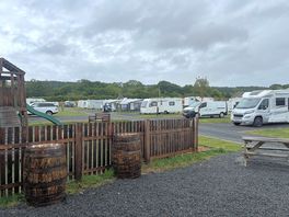 Small, friendly site with good spacing between pitches, well laid out & one way drive round.