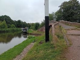 Lock by the aquaduct