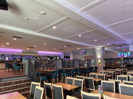 Bar and restaurant