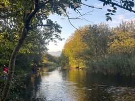 Paddle to lake