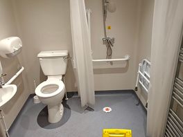 Disabled toilet/shower