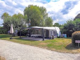 Spacious pitch with electricity available