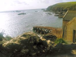 Carbis bay