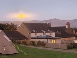 Late evening 20/09/2024 moon just raising