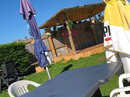 Bar time sun