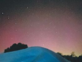 Northern lights at sandy balls