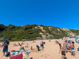 High cliff beach next to bournemouth