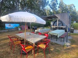 Coin de repas avec un barbecue