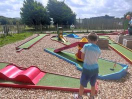 Great mini golf to do with the children free of charge
