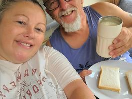 Bacon sarnie in caravan