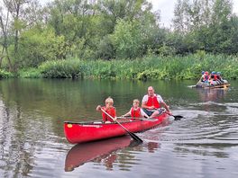 Small paddling area. enough for mucking around.