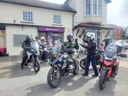 Cafe 10 mins ride