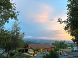 Magnifique couché du soleil avec une vue à couper le souffle