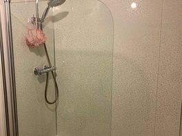 Powerful, hot shower