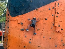 Climbing wall