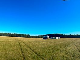 Panorama; lots of space