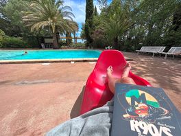 Nice pool and bar