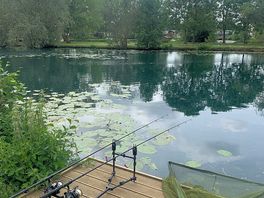 Hubby happy a fishing 🎣 lake here