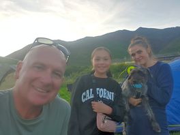 Ddnd: dad daughter niece & dog
