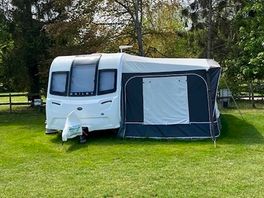 Electric caravan pitch