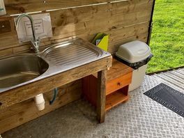 Washing facilities