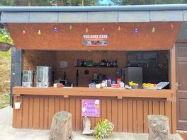 Nice little hut on the campsite with free coffee, tea and snacks