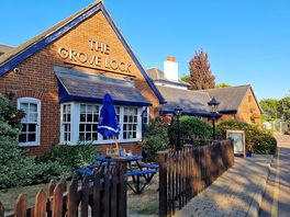 Pub!
