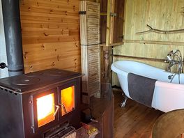 Our stunning caban.