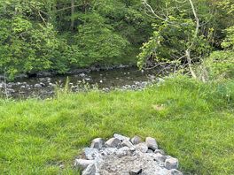 A £5 bag of logs available on site for a camp fire made our evening.