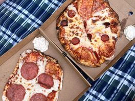 Pizza from the pizza van 🍕