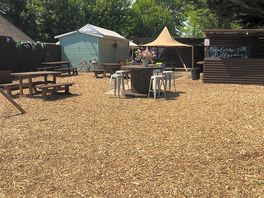 Sunshine and a pint. 🍺🥂