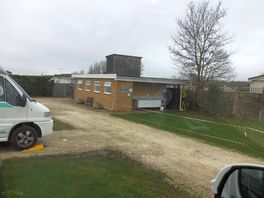 Short walk to showers and toilets