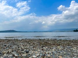 Vue sur le lac