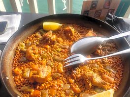 Paella valenciana