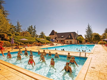Outdoor pool (added by manager 07 Mar 2022)
