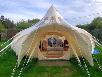 Bell tent exterior (added by manager 26 Jul 2022)