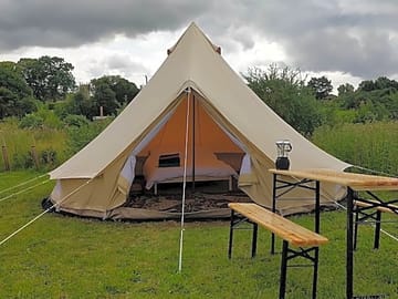 Bell tent exterior (added by manager 19 Aug 2021)