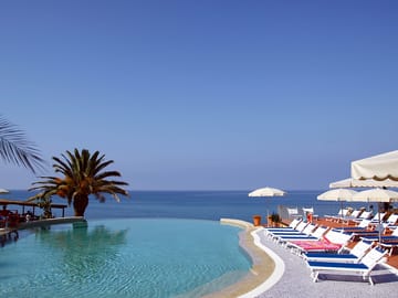 Sun loungers overlooking the pool and sea (added by manager 29 Nov 2018)