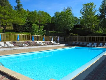 Outdoor pool (added by manager 04 Oct 2022)