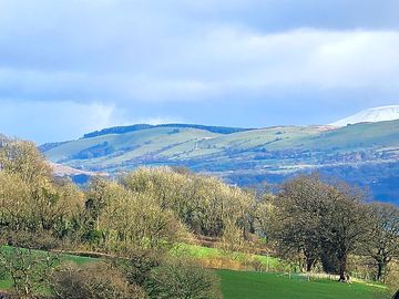 Views of the Brecon Beacons (added by manager 24 May 2024)