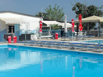 Swimming pool (added by manager 04 May 2018)