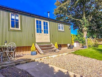 Shepherd's hut