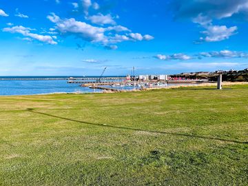 Overlooking the bay used for paddleboarding, wild swimming and boating (added by manager 16 Sep 2022)