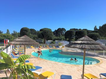 Heated pool
