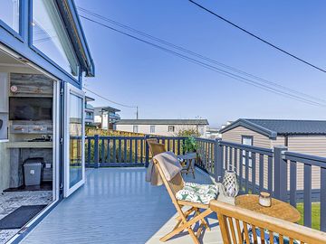 Curlew outdoor area